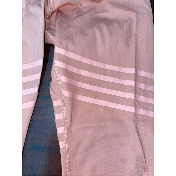 Toned by Ashy Bines 3/4 Leggings with Shiny Stripes - Picture 3 of 11